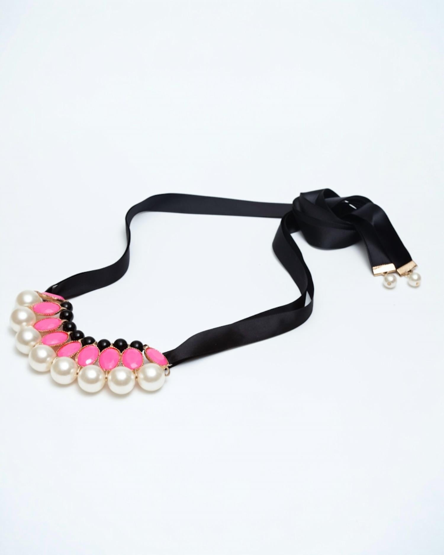 Avenue Chic Pearl Choker Necklace with Ribbon in pink - women's jewelry