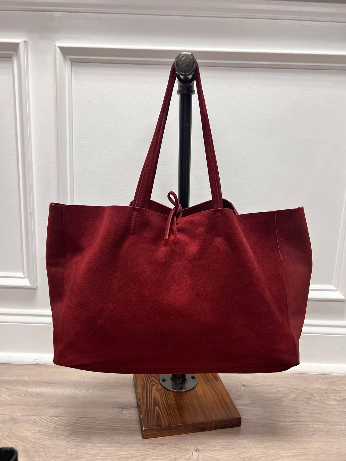 Jijou Capri - Women's Juju Suede Tote Bag