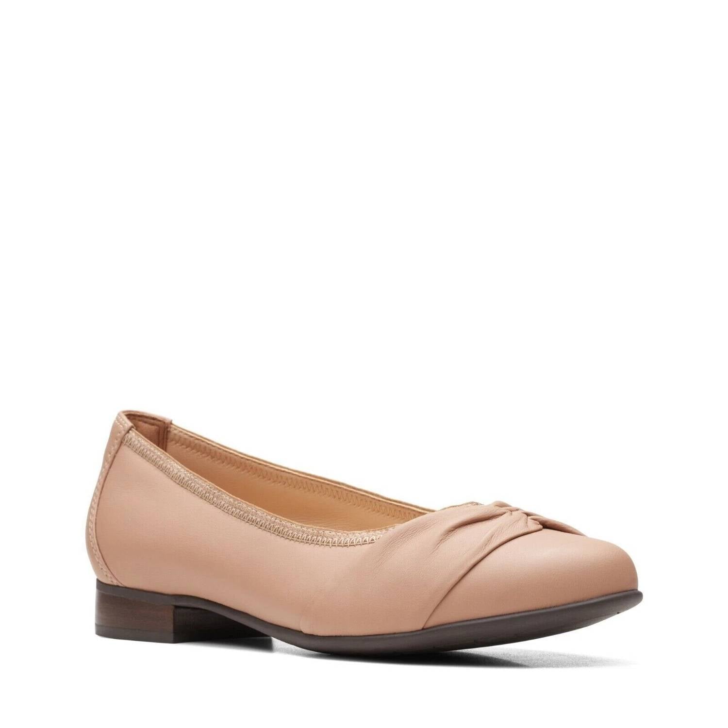 Clarks - Women's Un Blush Wish Flats