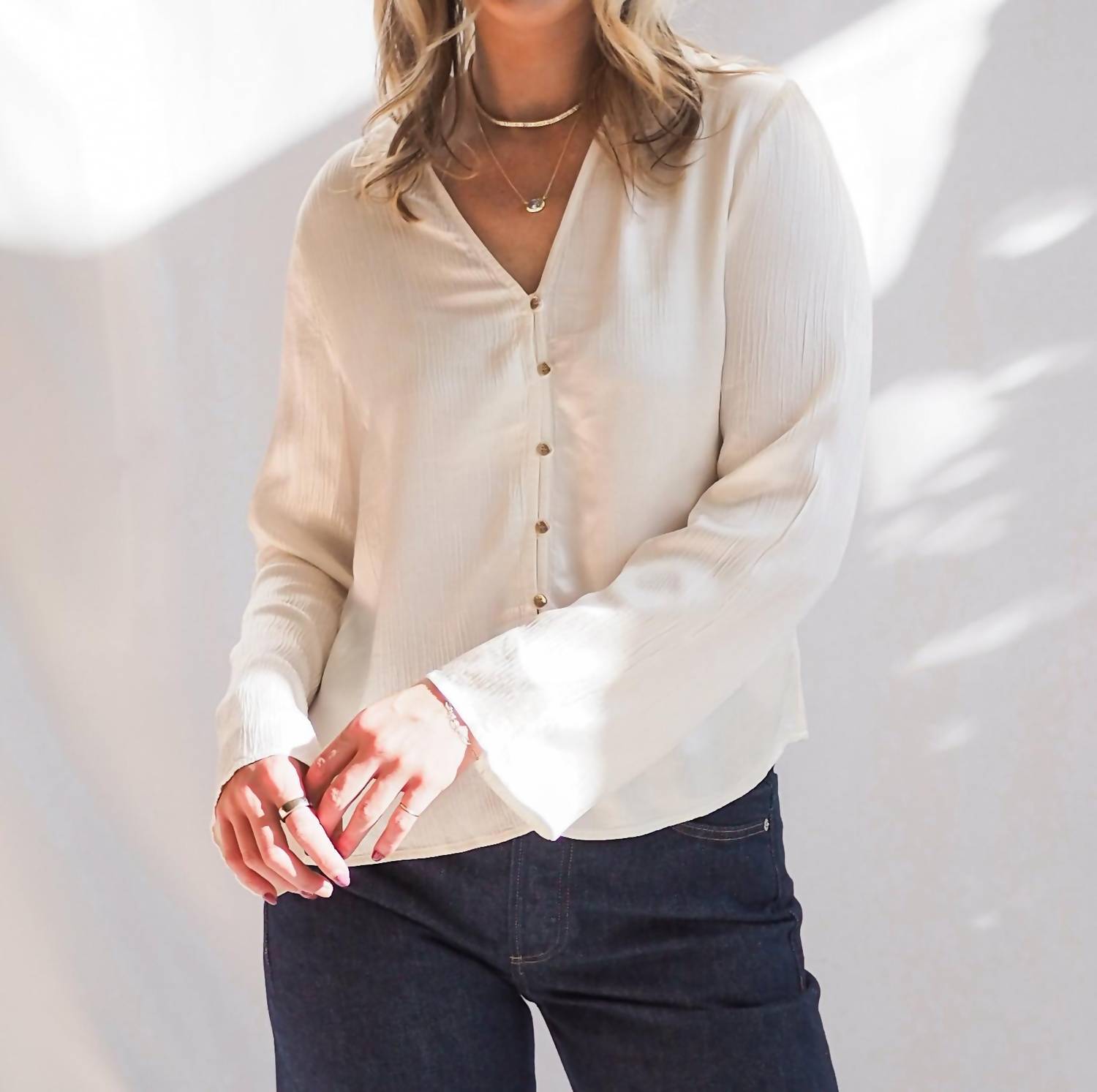Bella Dahl - Fitted Bell Sleeve Blouse