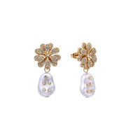 Eye Candy Los Angeles Women's Oceane Pearl Drop Earrings in gold - women's jewelry