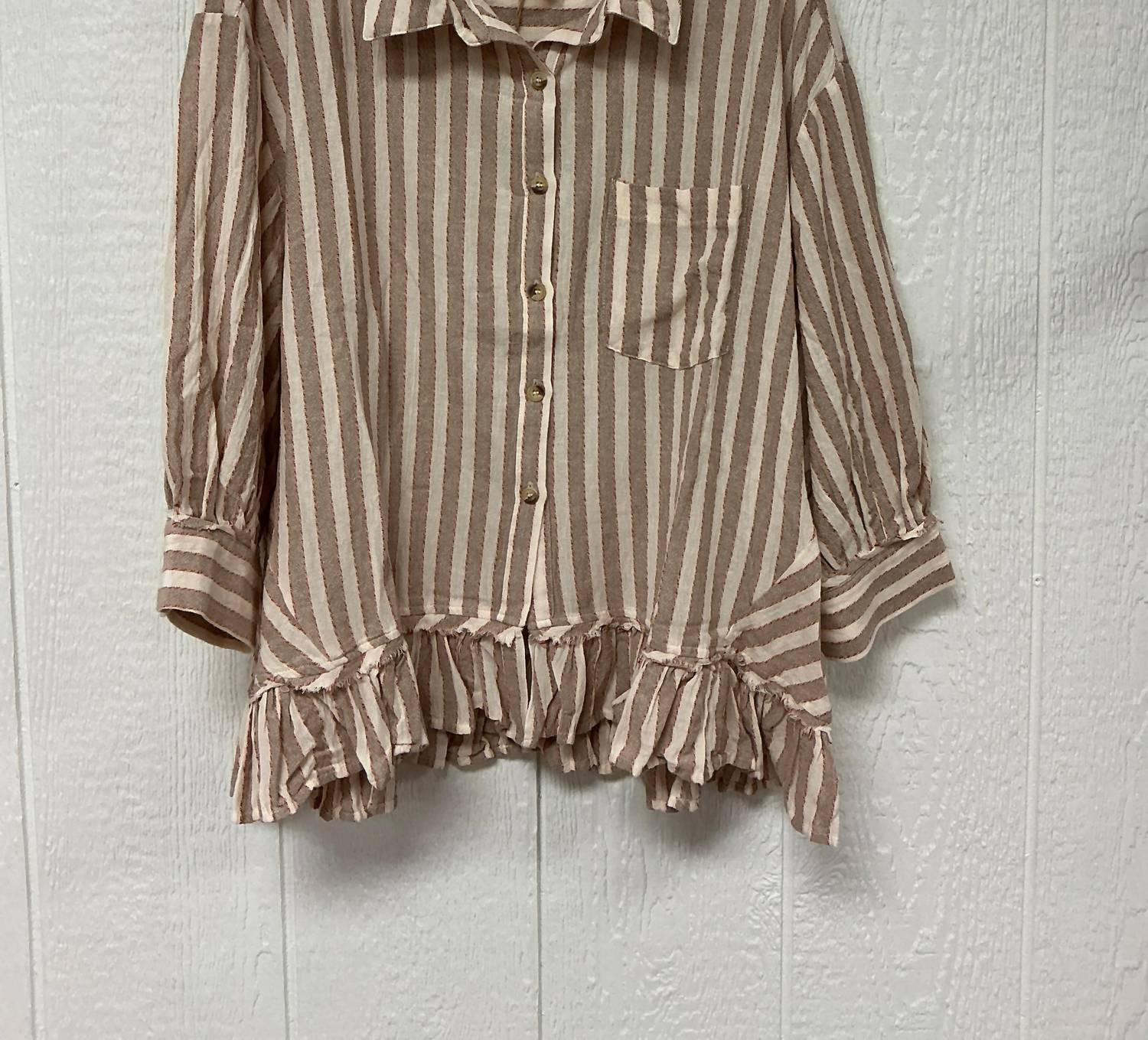 Easel - Stripe Linen Top - Plus