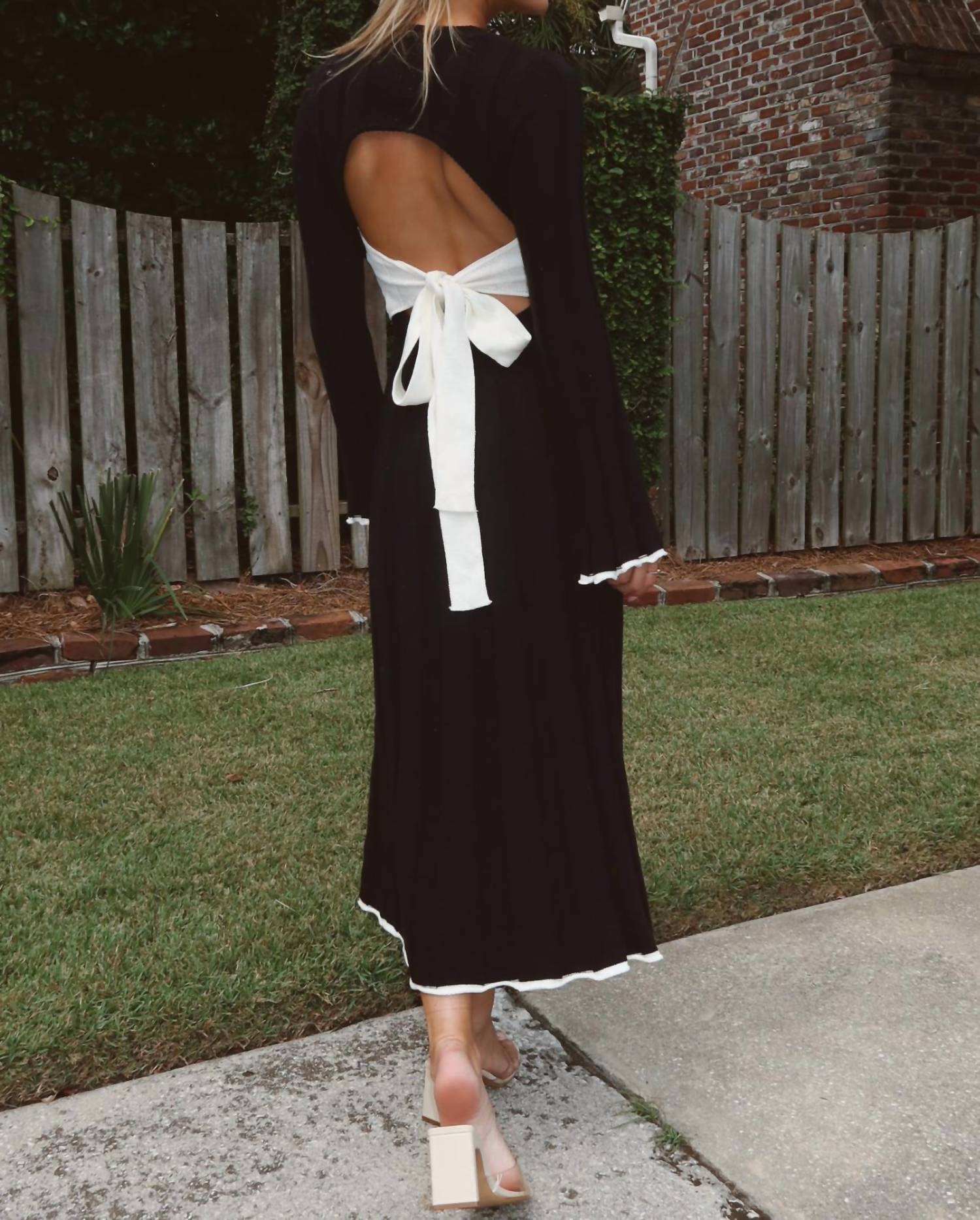 Lalavon - Cam Contrast Bow Dress