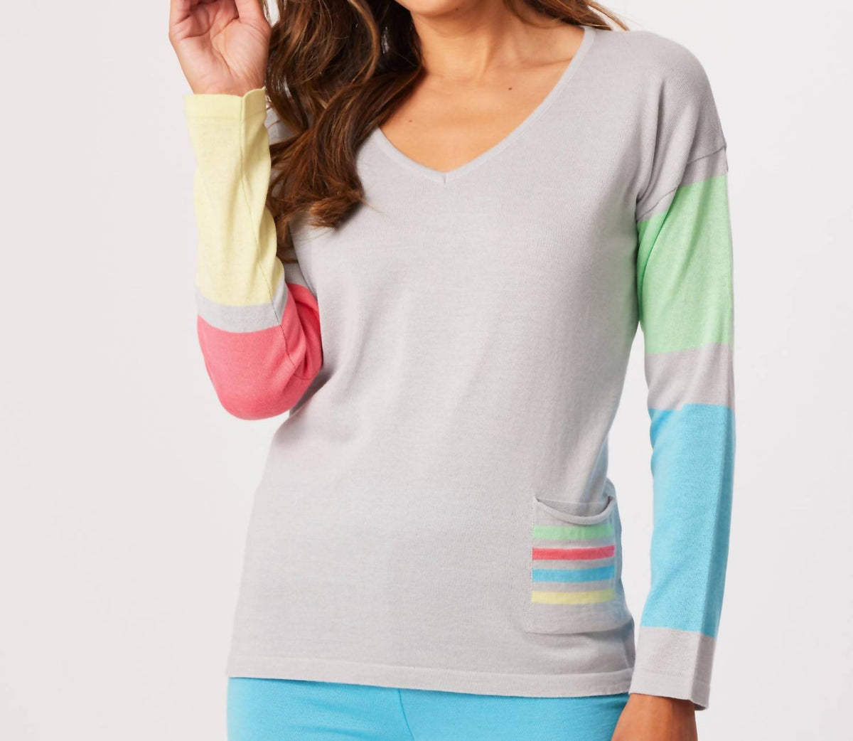 French Kyss - V Neck Pocket Top