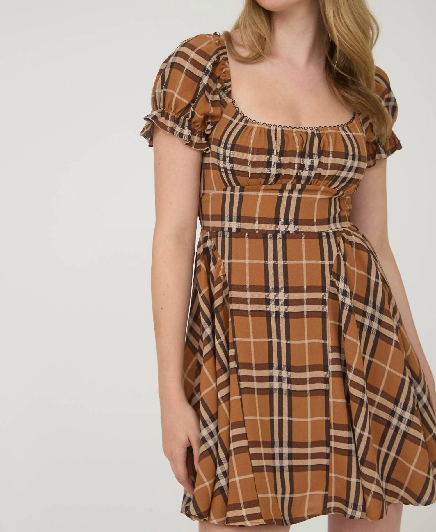 Blu Pepper - Plaid Short Puff Sleeve Mini Dress