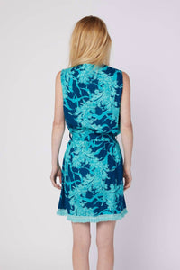 Modaposa - Felice Sleeveless V-neck Pintuck Dress