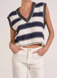 Elan - Women's Sleeveless Sweater Vest