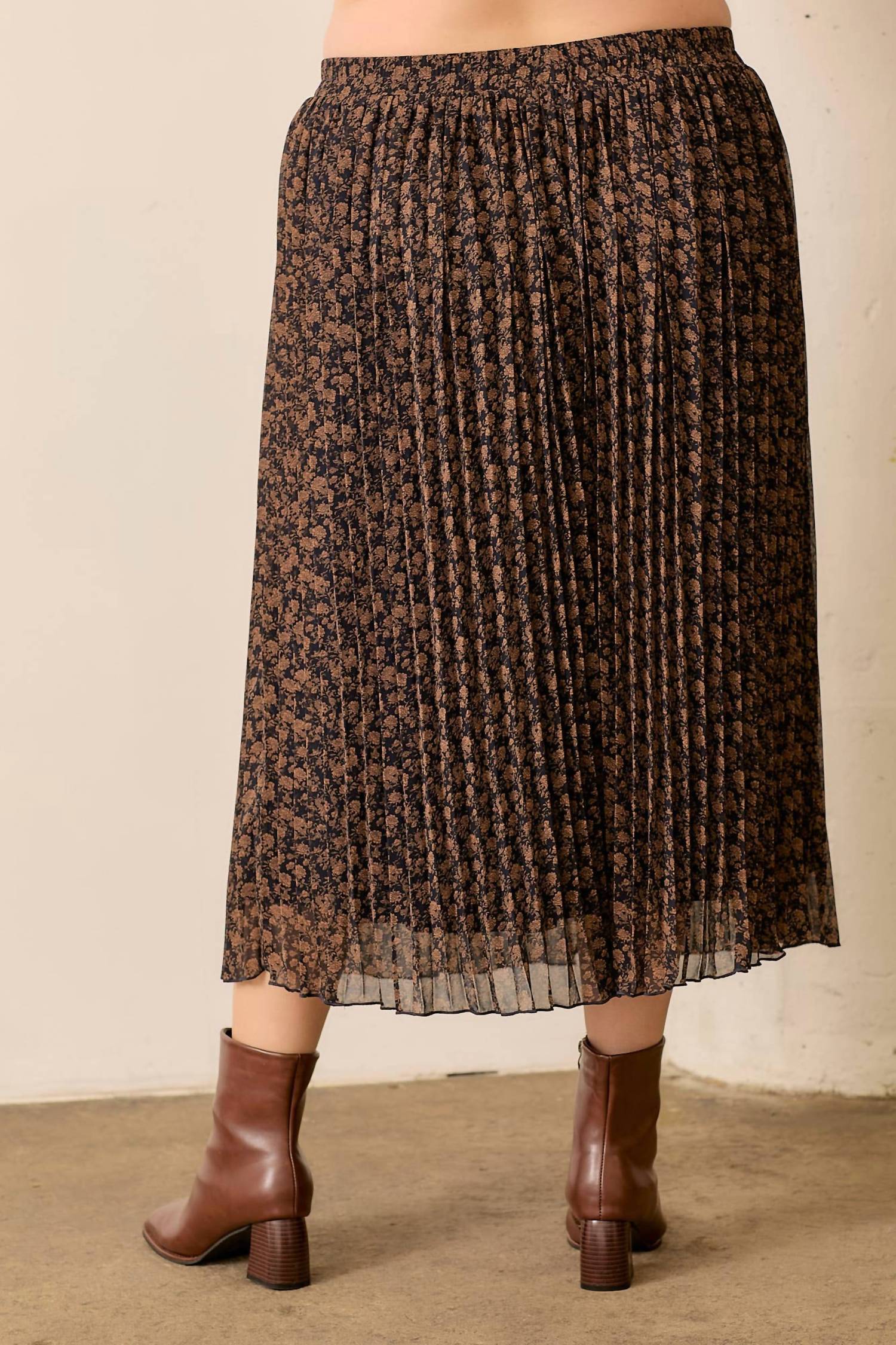 Polagram - Floral Print Pleated Skirt -PLUS