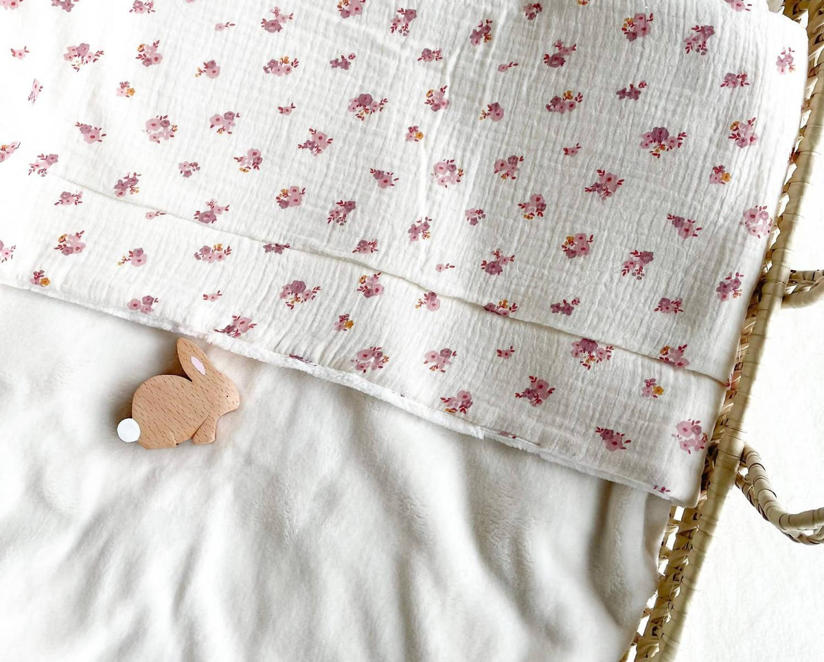 Les Juliettes - Floral Gauze/Fleece Blanket