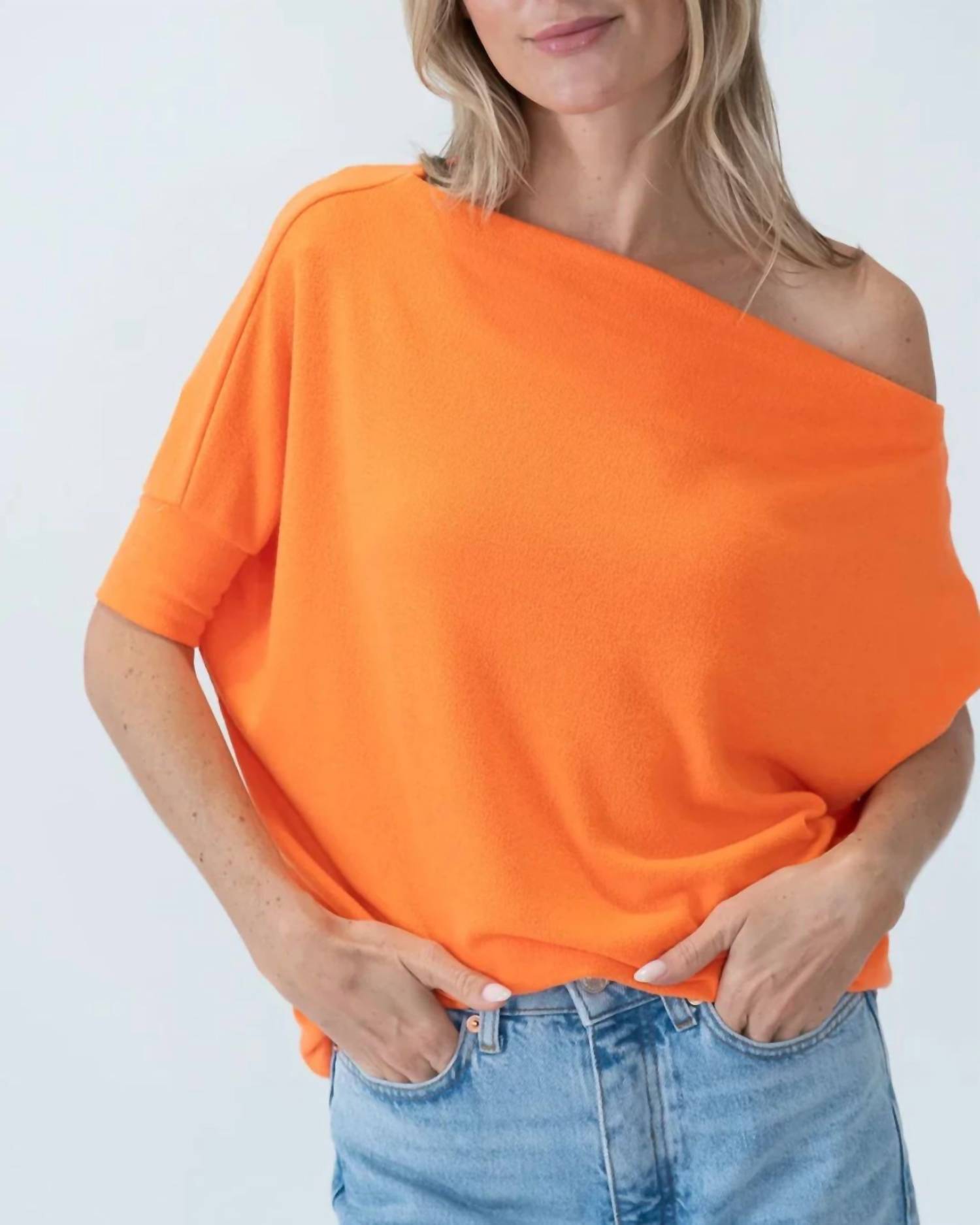Six/Fifty - Short Sleeve Anywhere Top