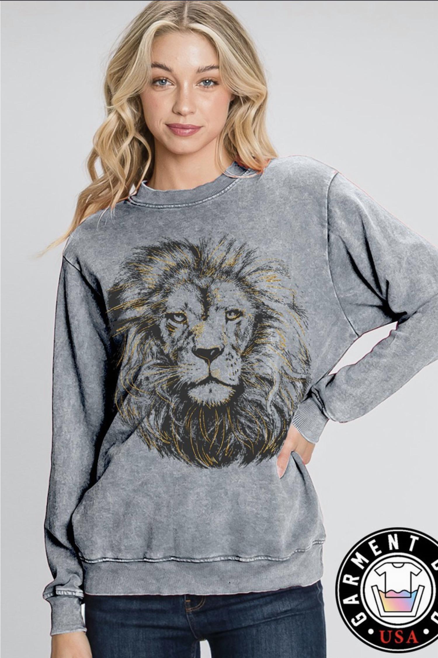 Hrt & Luv - Women's Lion In Foil Sweatshirt