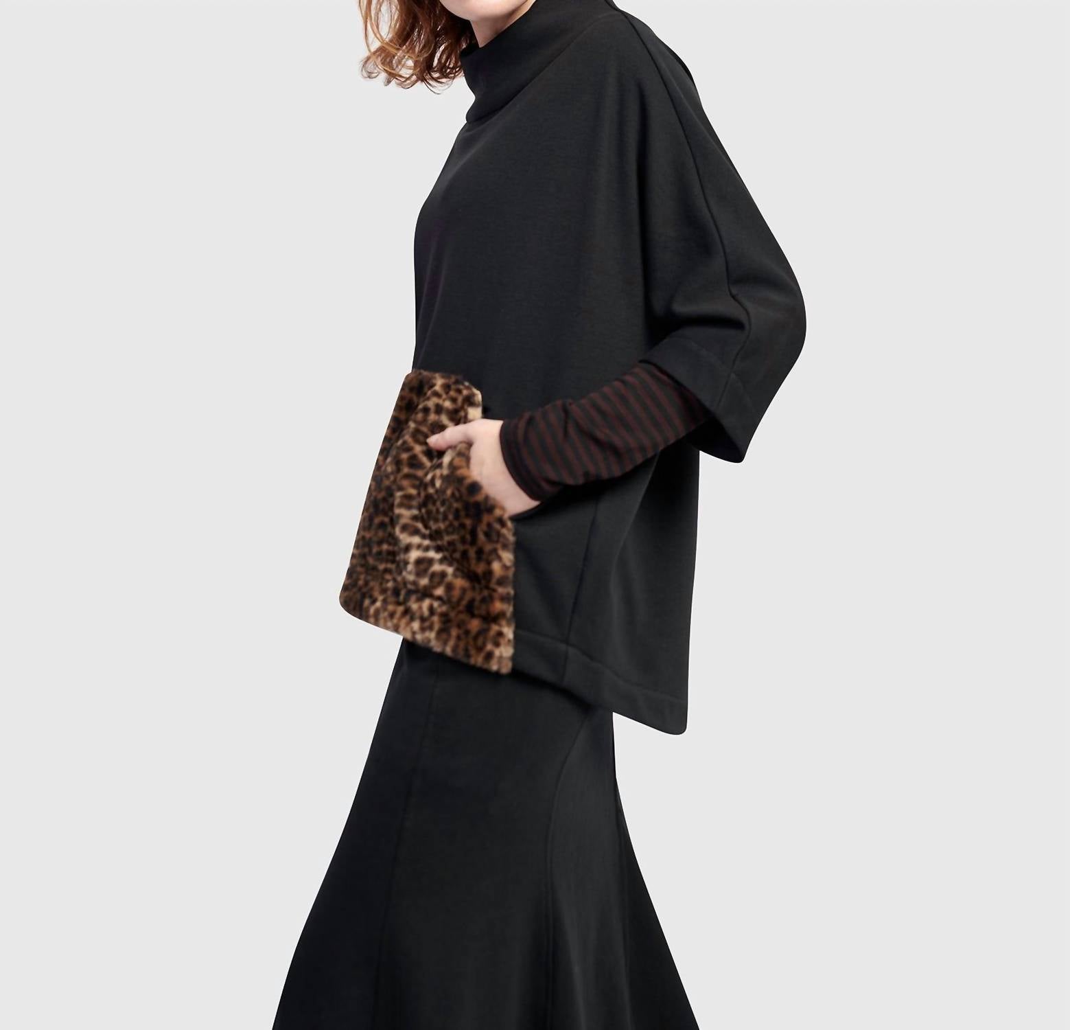 ALEMBIKA Urban Muff Pullover Top in black - women's top - detail view