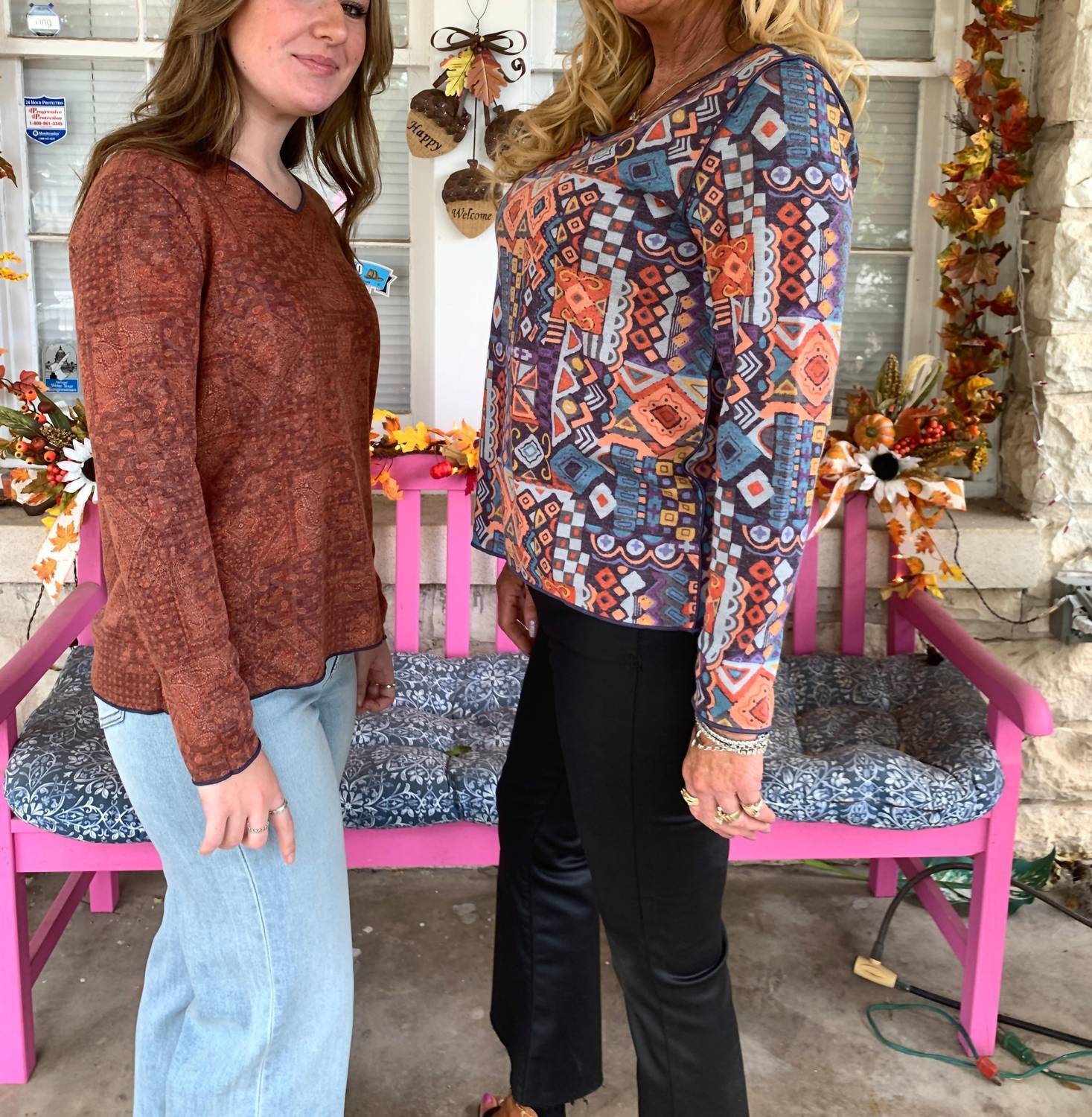 Reversible V Neck Mosaic Print Top