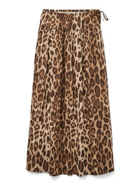 VERO MODA Roxanne Maxi Skirt in leopard - women's skirt - detail view