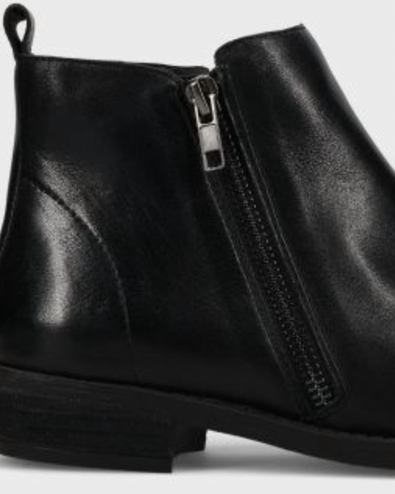 Vaneli - Women's Risy Boots