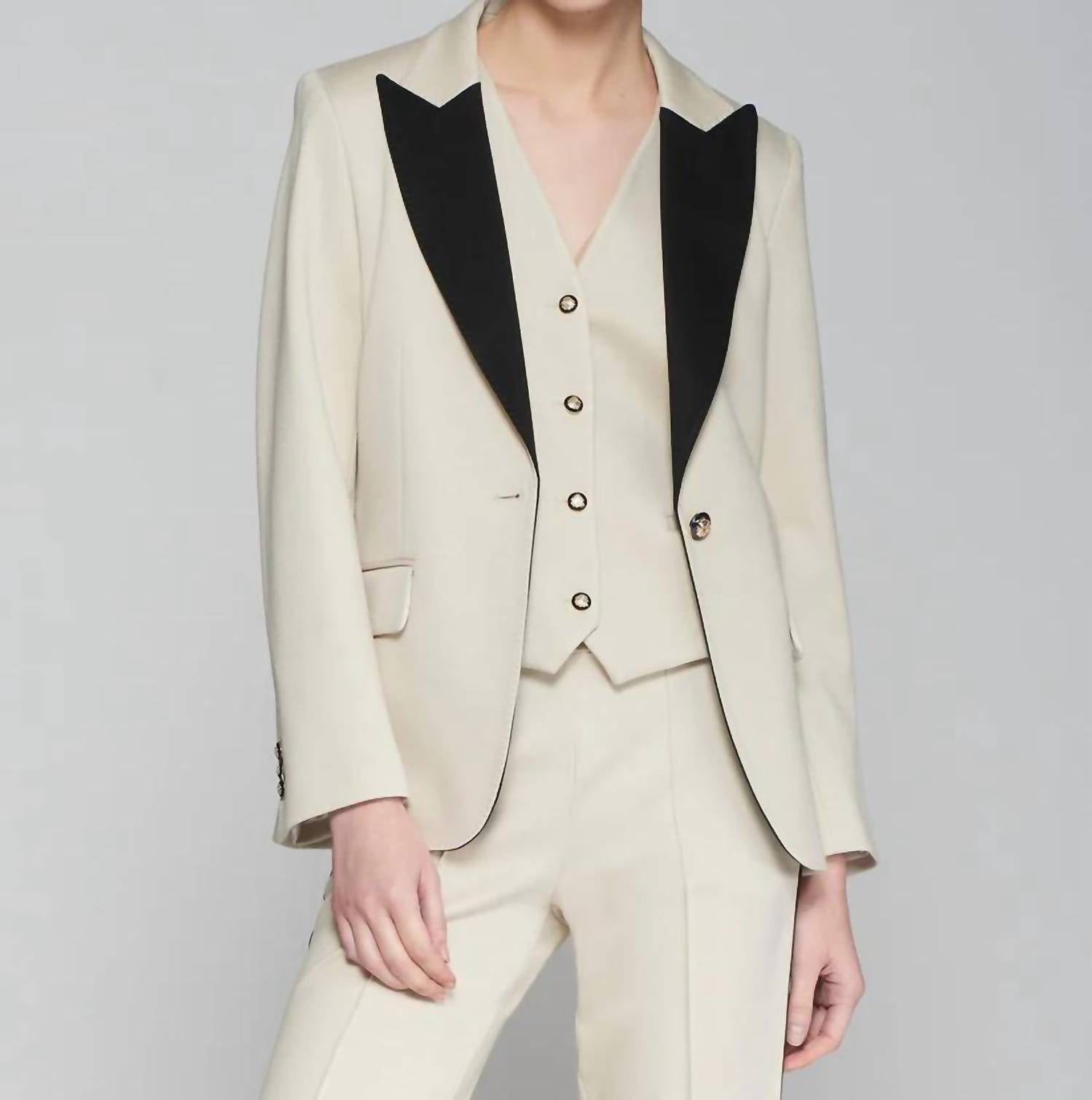 Vilagallo - Contrast Lapel Heather Jacket