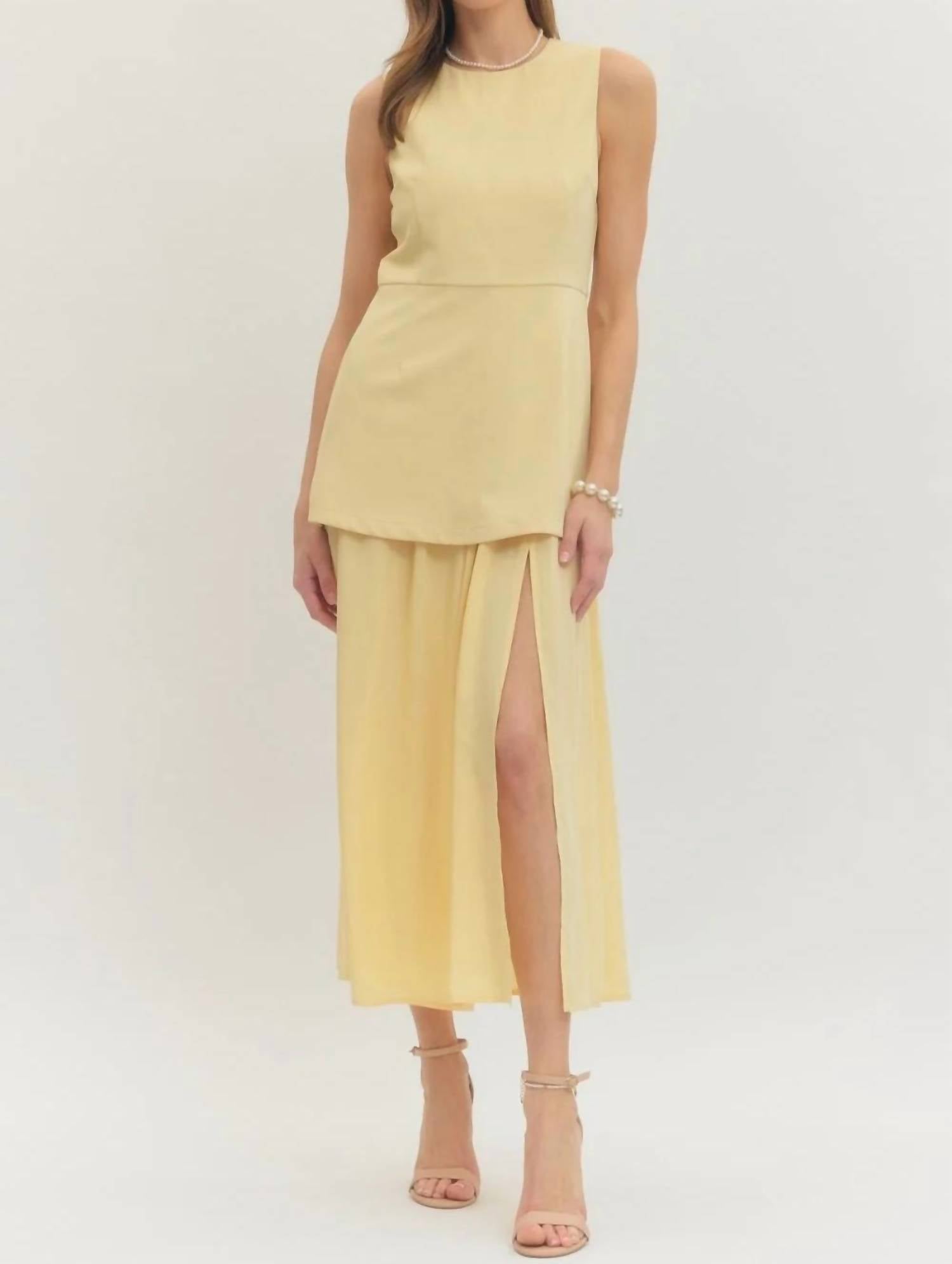 Entro - Uptown Prep Tiered Midi Dress