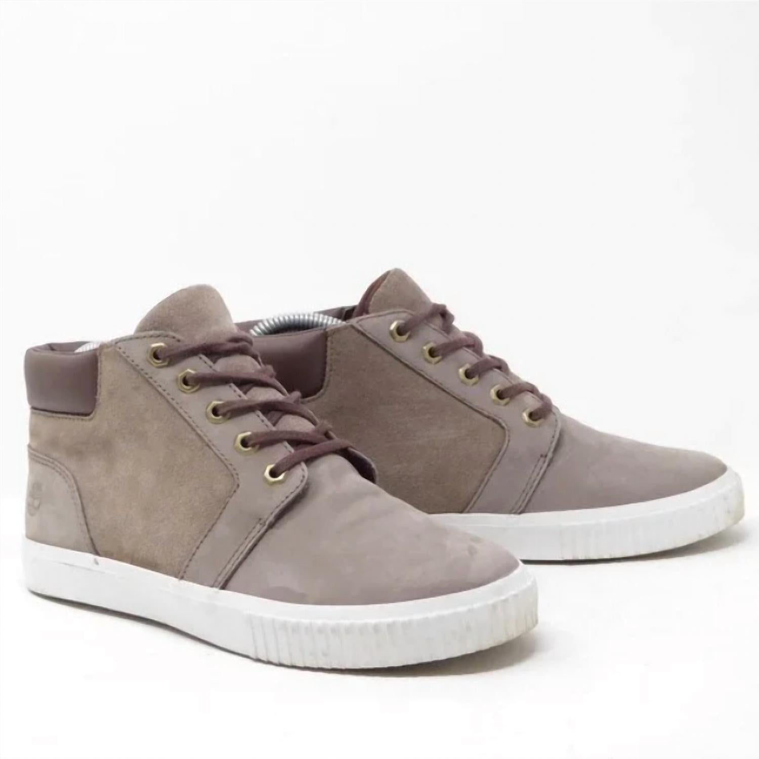 Timberland - Women's Skyla Bay Chukka Boot