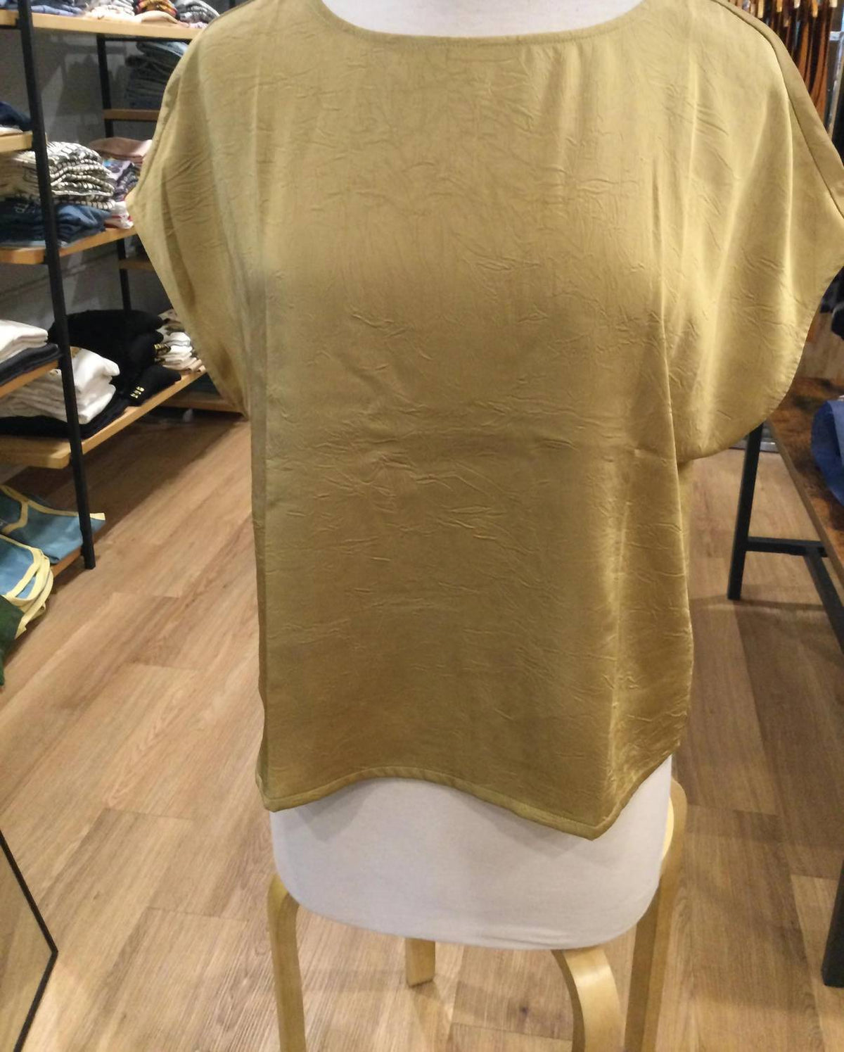 Traffic People - Grace Crewneck Top