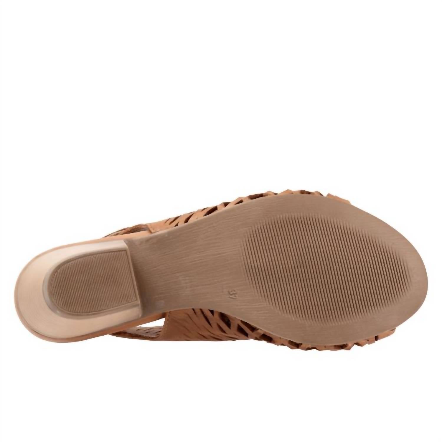 Bueno - Women's Lacey Sandal