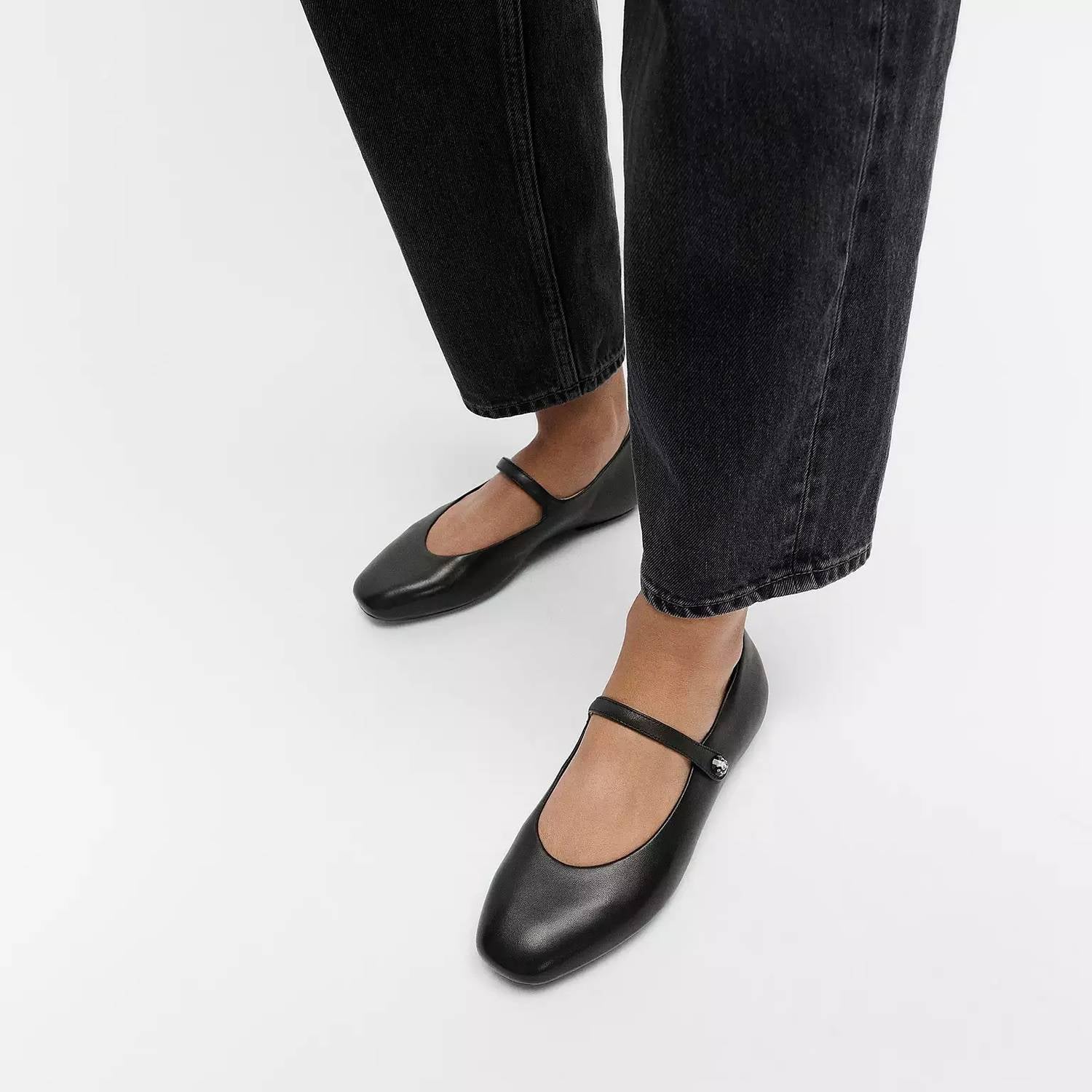 Fitflop - Women's Delicato Crystal-cluster Mary Janes