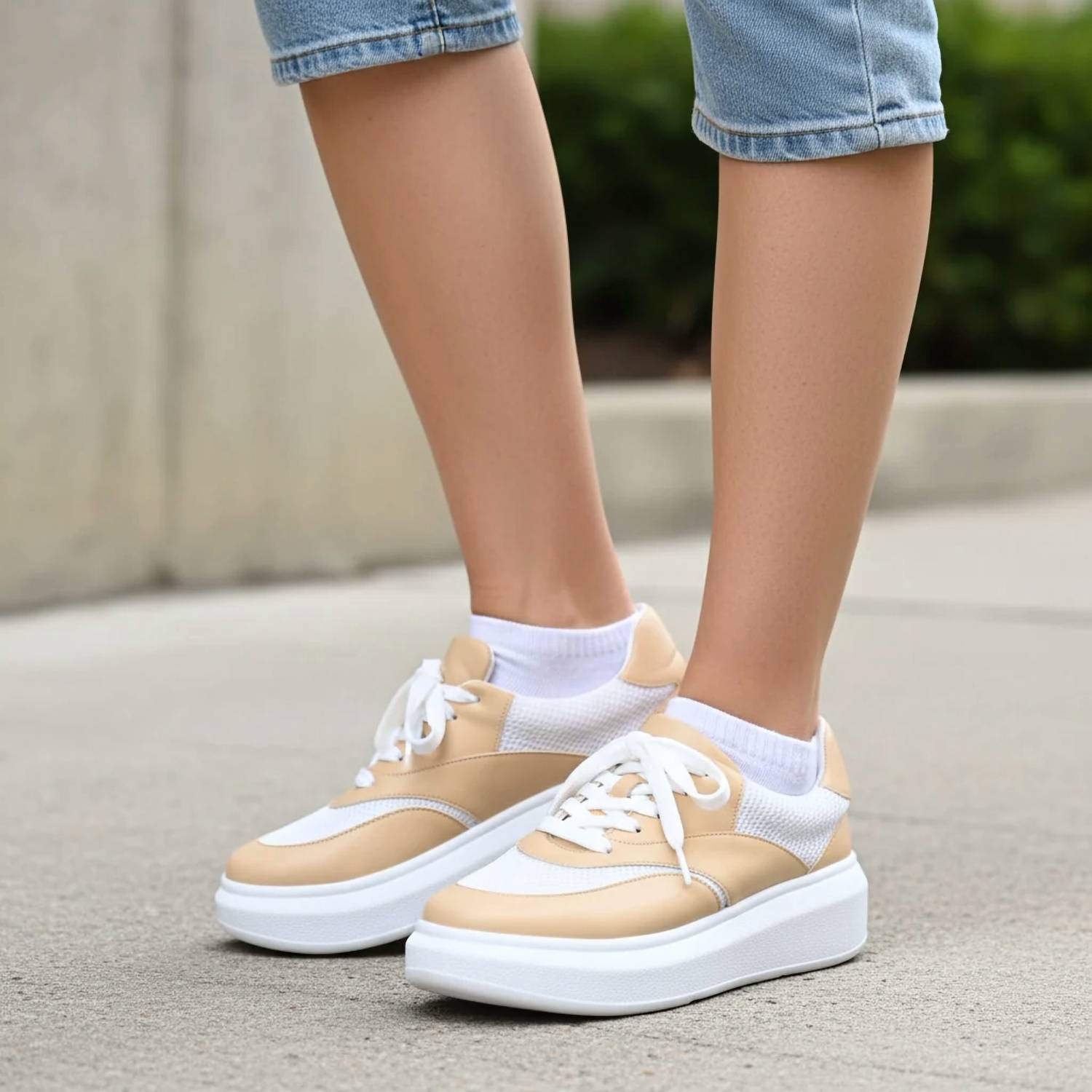 Carrano - Women's Carla Sneakers