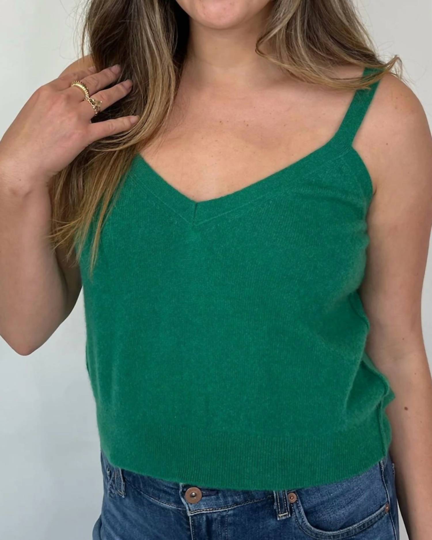 Rose & Crown - V-neck Tank Top