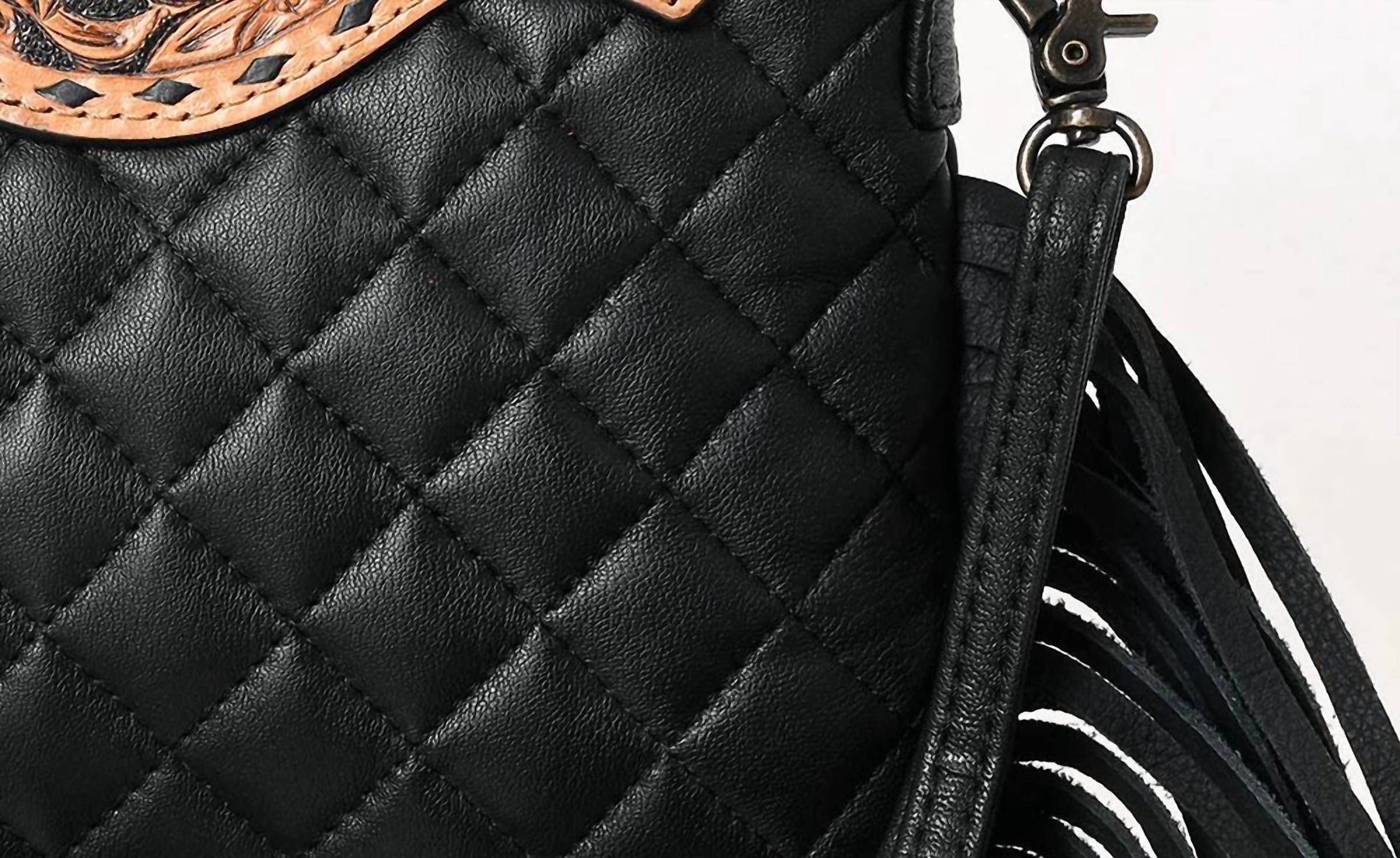 American Darling - Women's Paxton Quilted Crossbody Purse