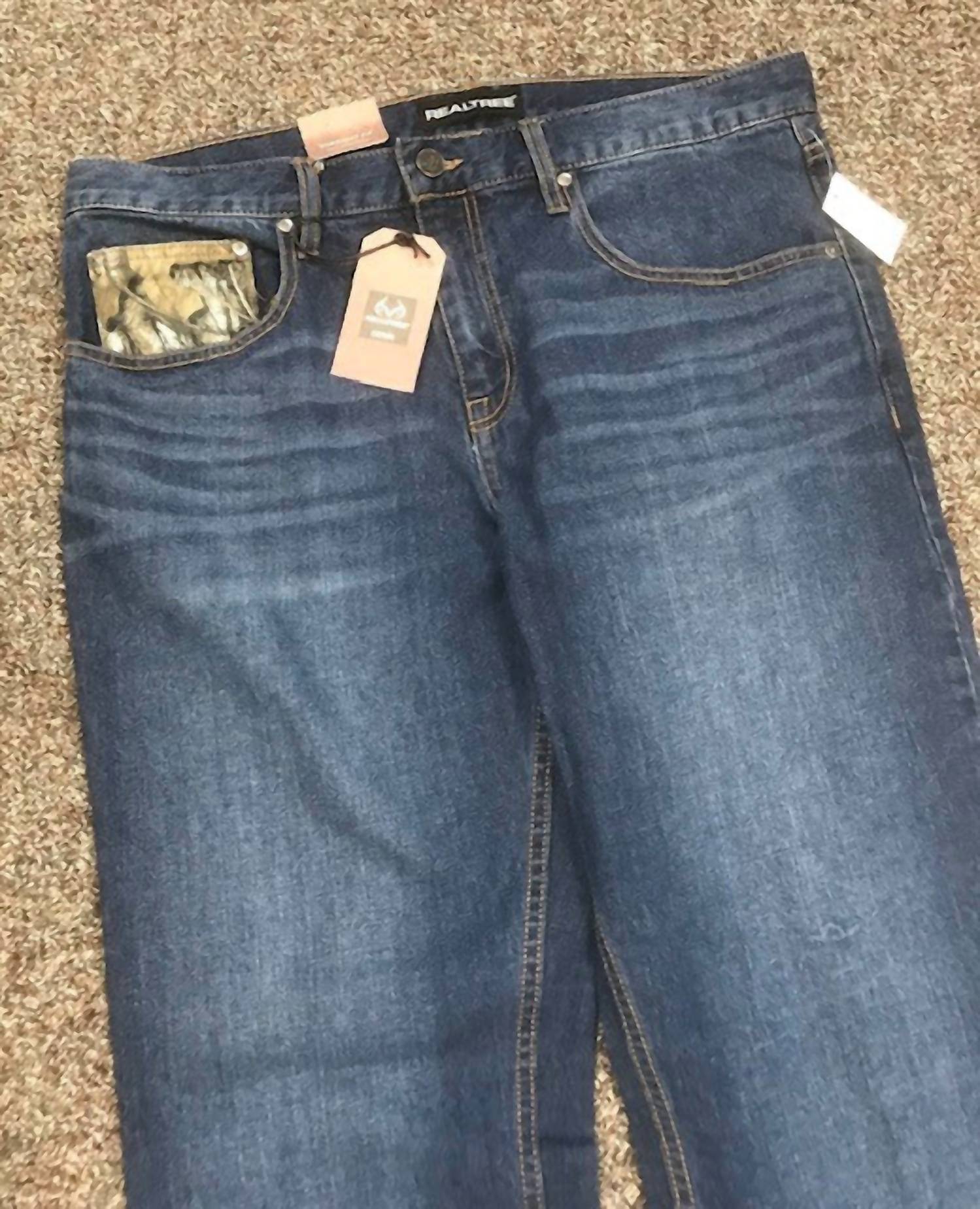 Realtree - Men's Regular Fit Straight Leg Denim Jeans