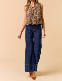 Lalavon - Mikavia Front Tie Pleated Sleeveless Top