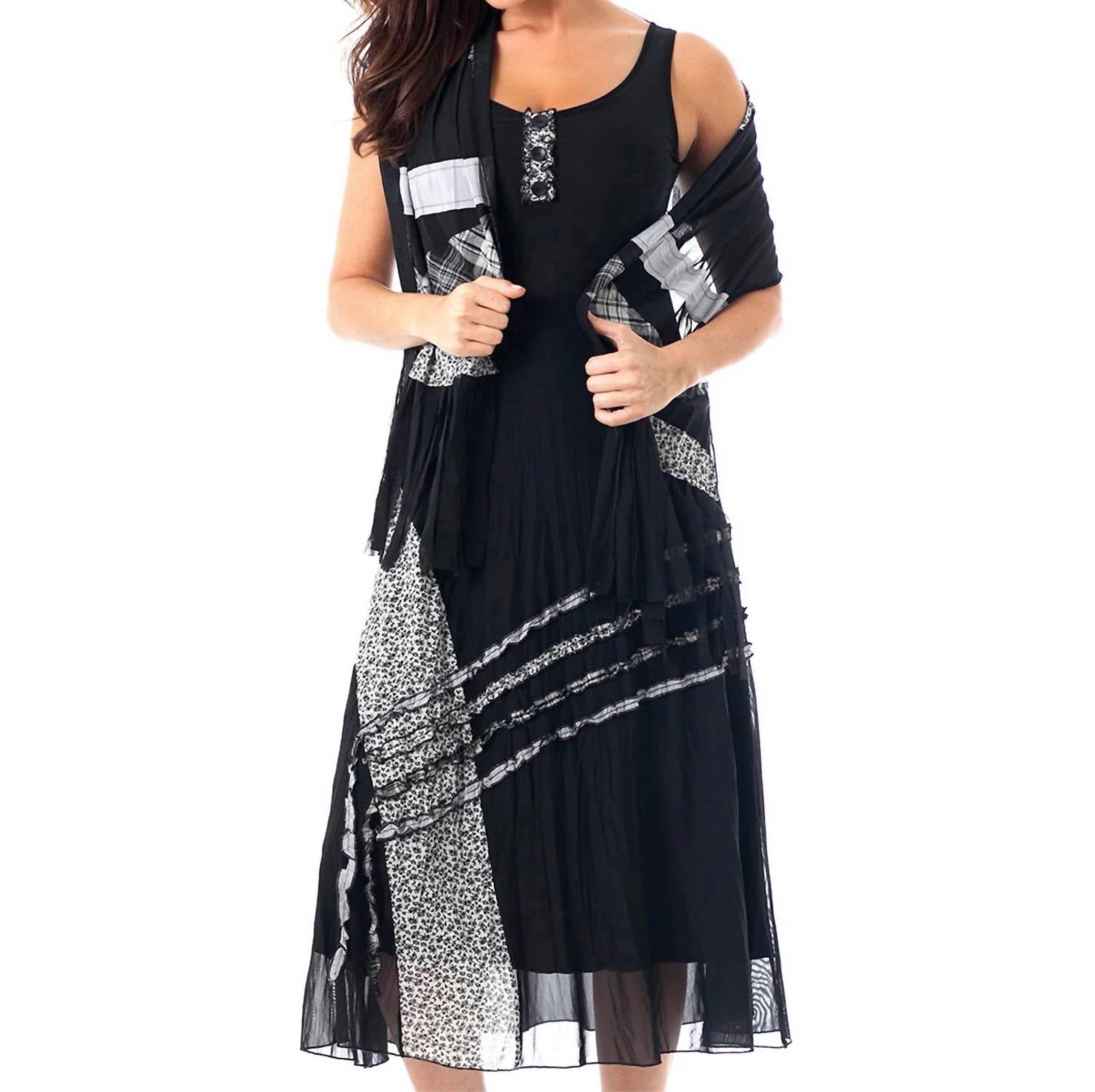 Angel - Button Pattern Maxi Dress With Scarf