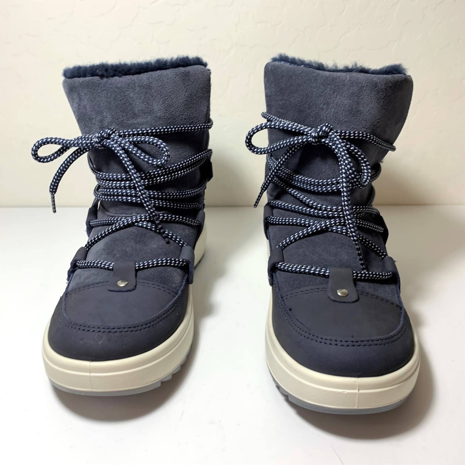 COUGAR Women's Treville Boots in navy 1 - women's shoe - detail view