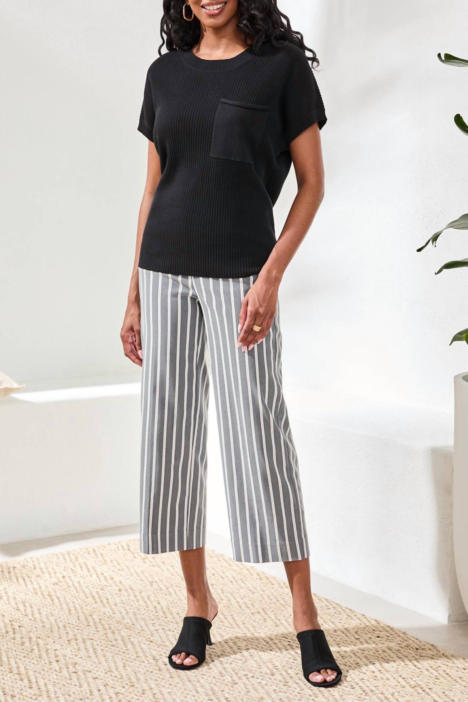 Tribal - PULL ON CROP WITH BUTTON TAB PANTS