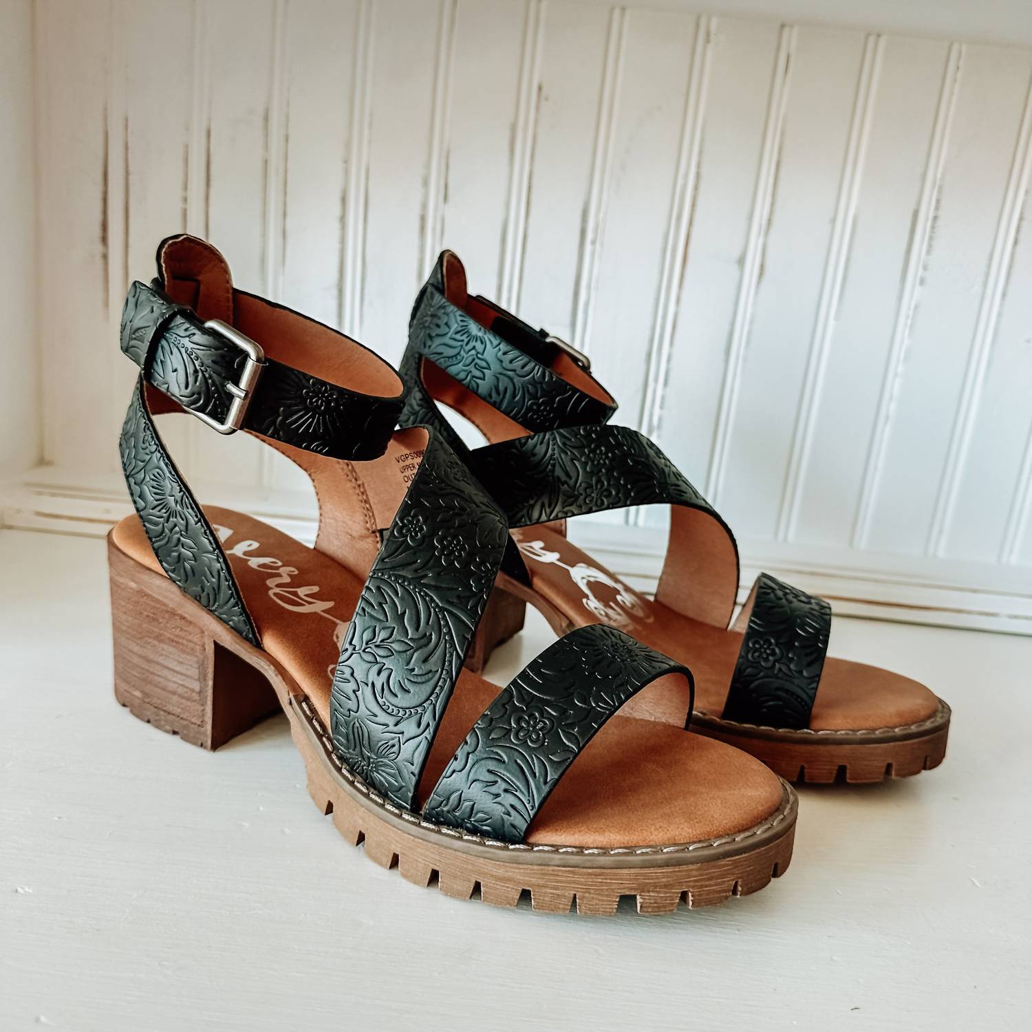 Very G - Women's Stephanie Tooled Block Heel
