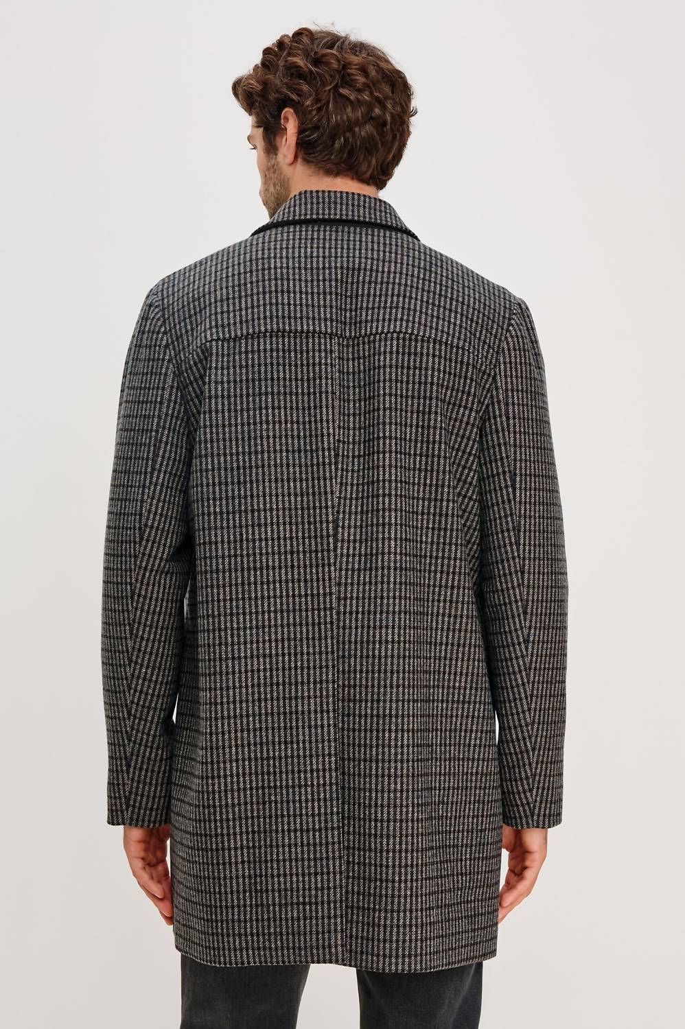 Rails Men's Hockney Coat in grey check plaid - men's jacket - detail view