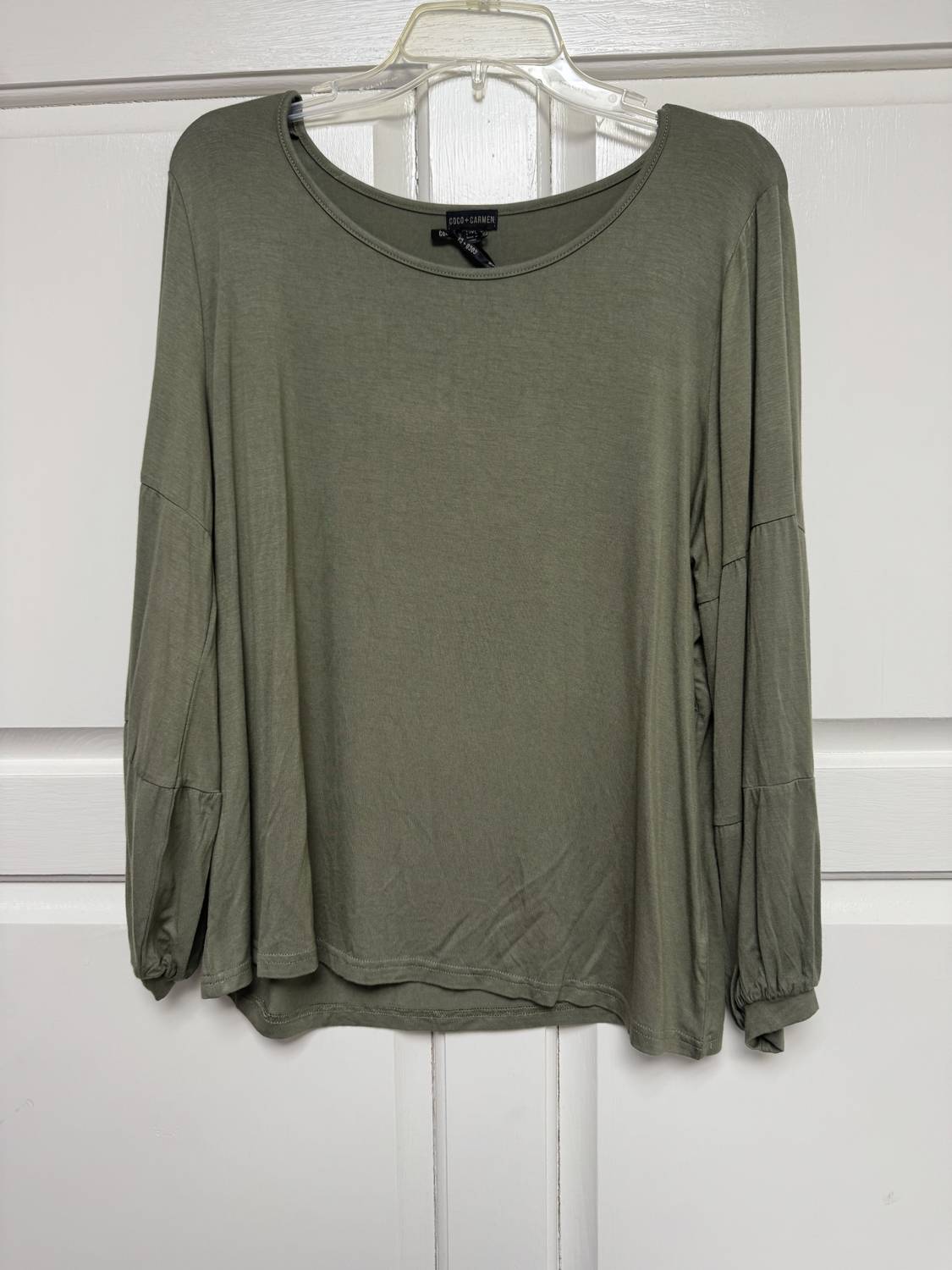 Coco + Carmen - Women's Long Sleeve Celina Tiered Top