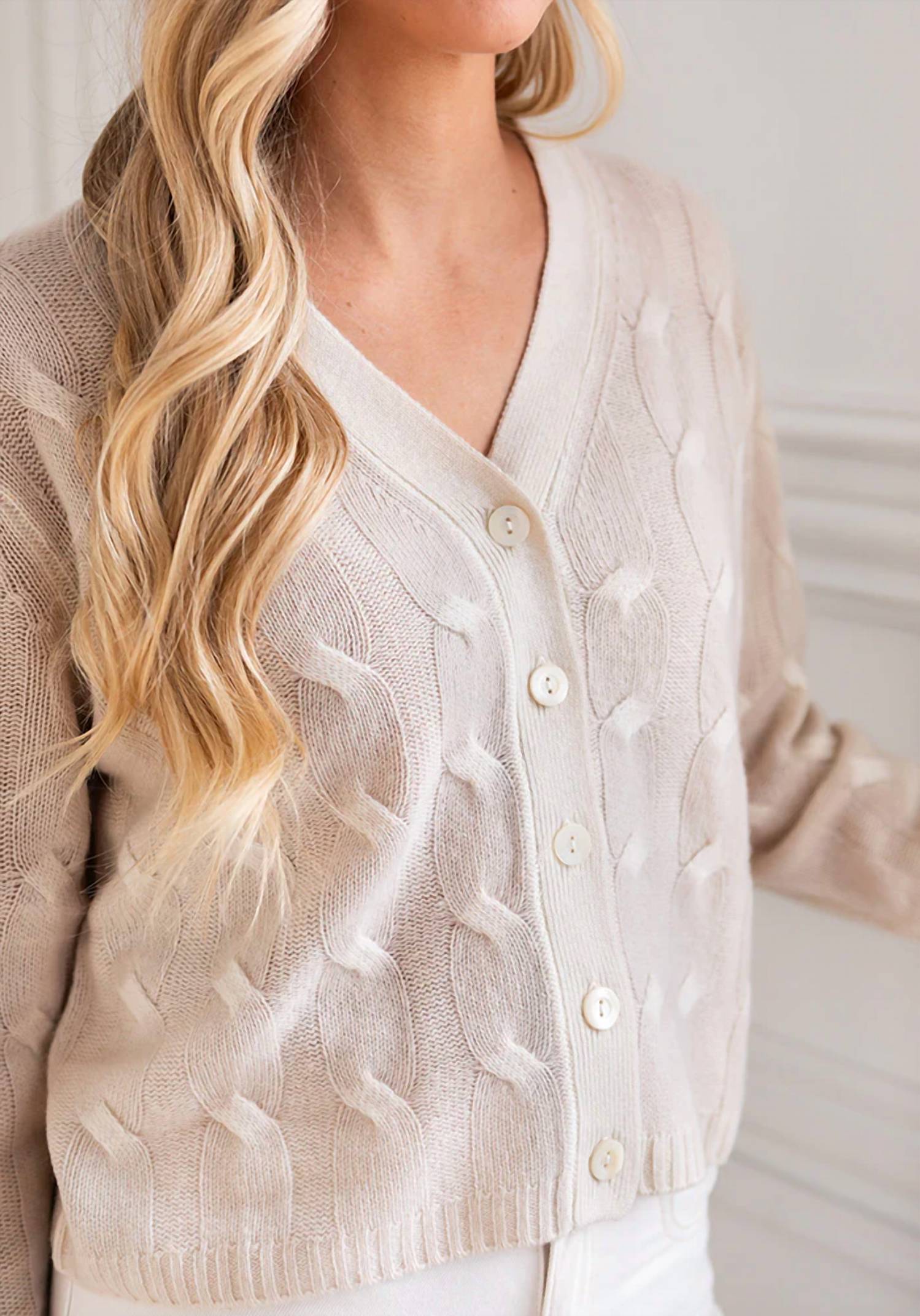 Kinross - Cable Vee Cardigan