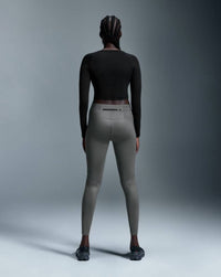 On - Studio Long-t Crop Top