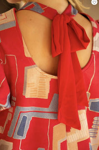 Voy - Geometric Print Tie Back Shift Dress