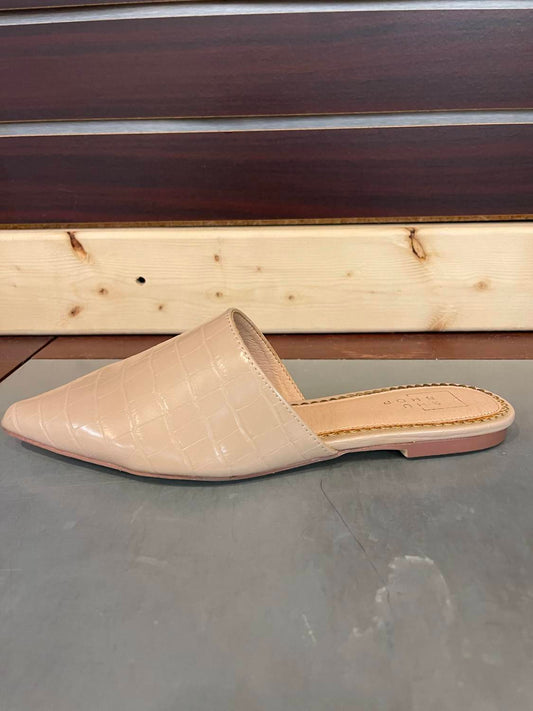 Shu Shop - Women's Agatha Closed Toe Sandals