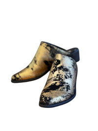 Very Volatile Women's Moonstruck Mule Slides in gold - women's shoe - alternate view