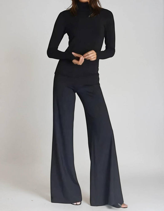 Buki - Collagen Turtleneck