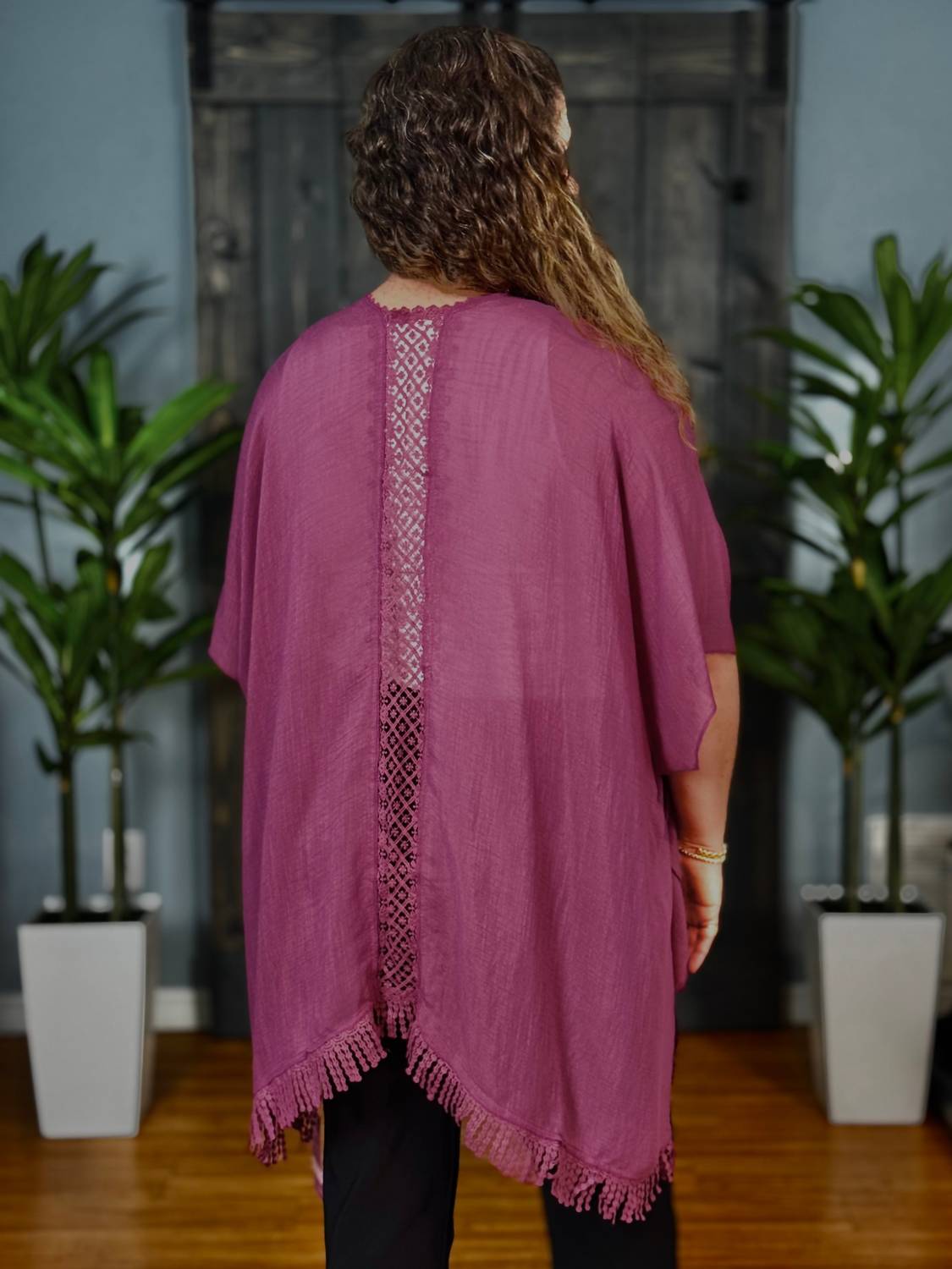 Dm Merchandising - Lotus Fringe Wrap