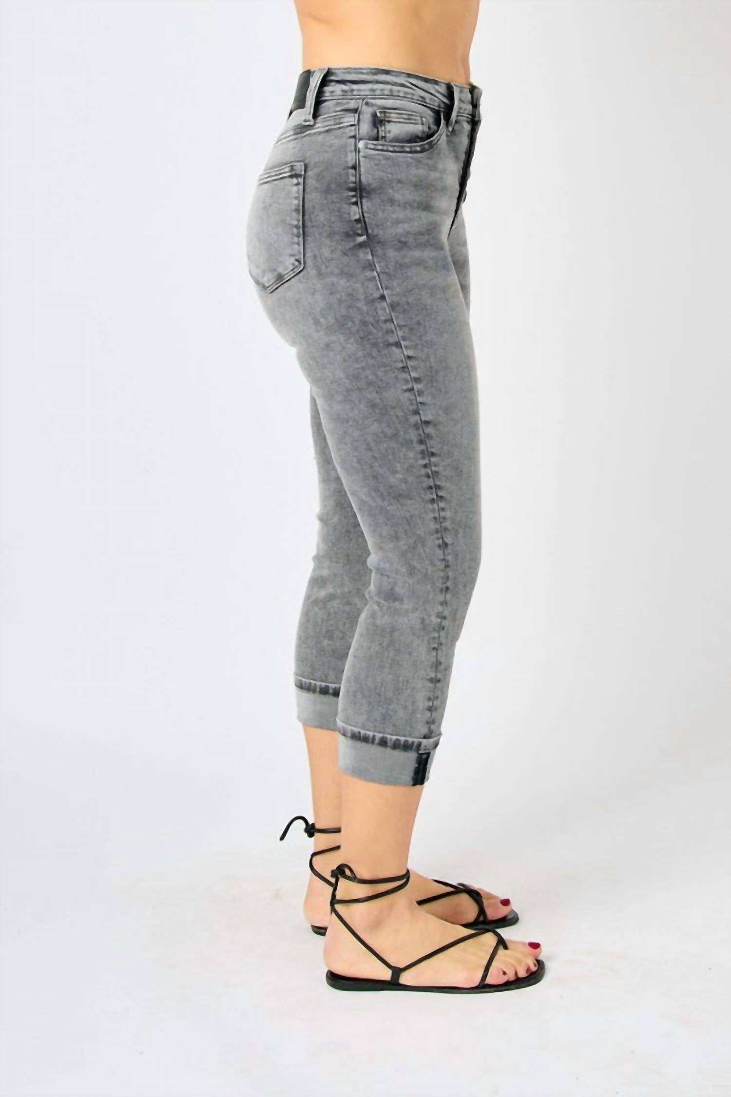 Judy Blue - Cuffed Capri Pants