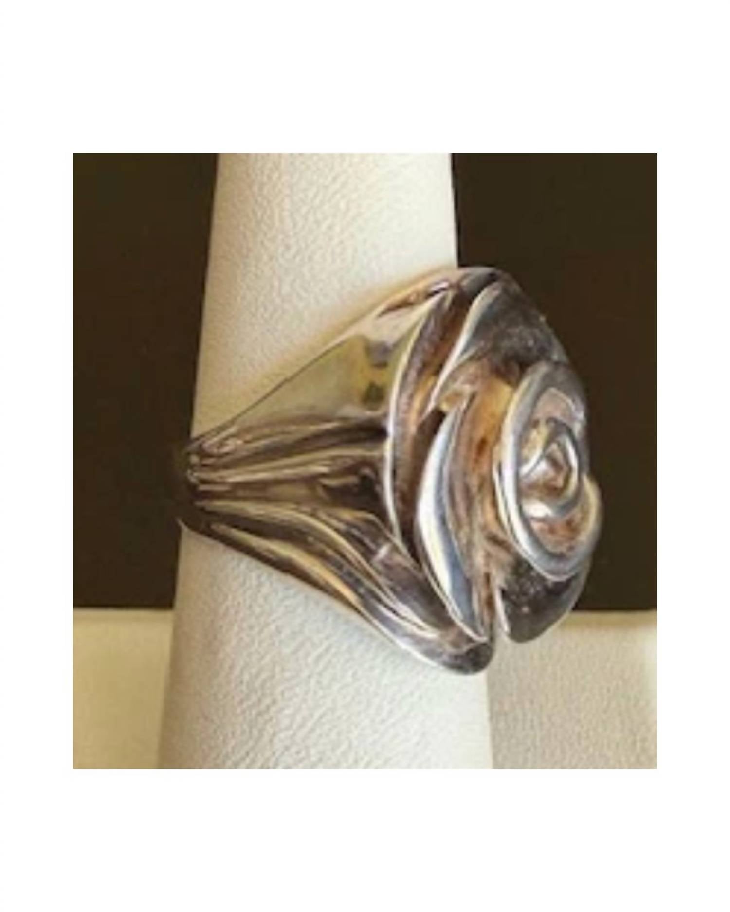 P & K Jewelry Women's Sterling Rose Ring in silver - women's jewelry - detail view