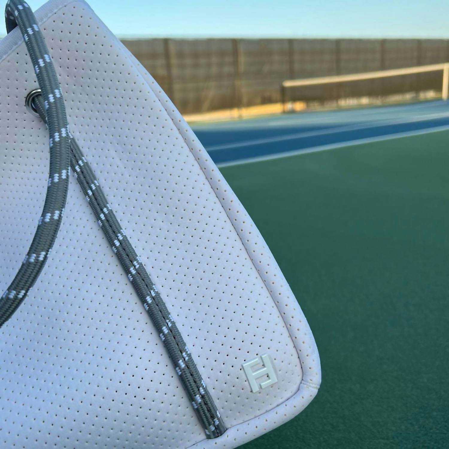 Five Love - Women Courtside Small Pickleball Paddle Tote Bag
