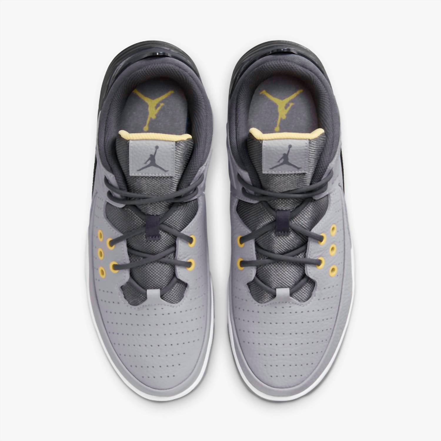 Jordan - Big Kids' Max Aura 5 Basketball Shoes
