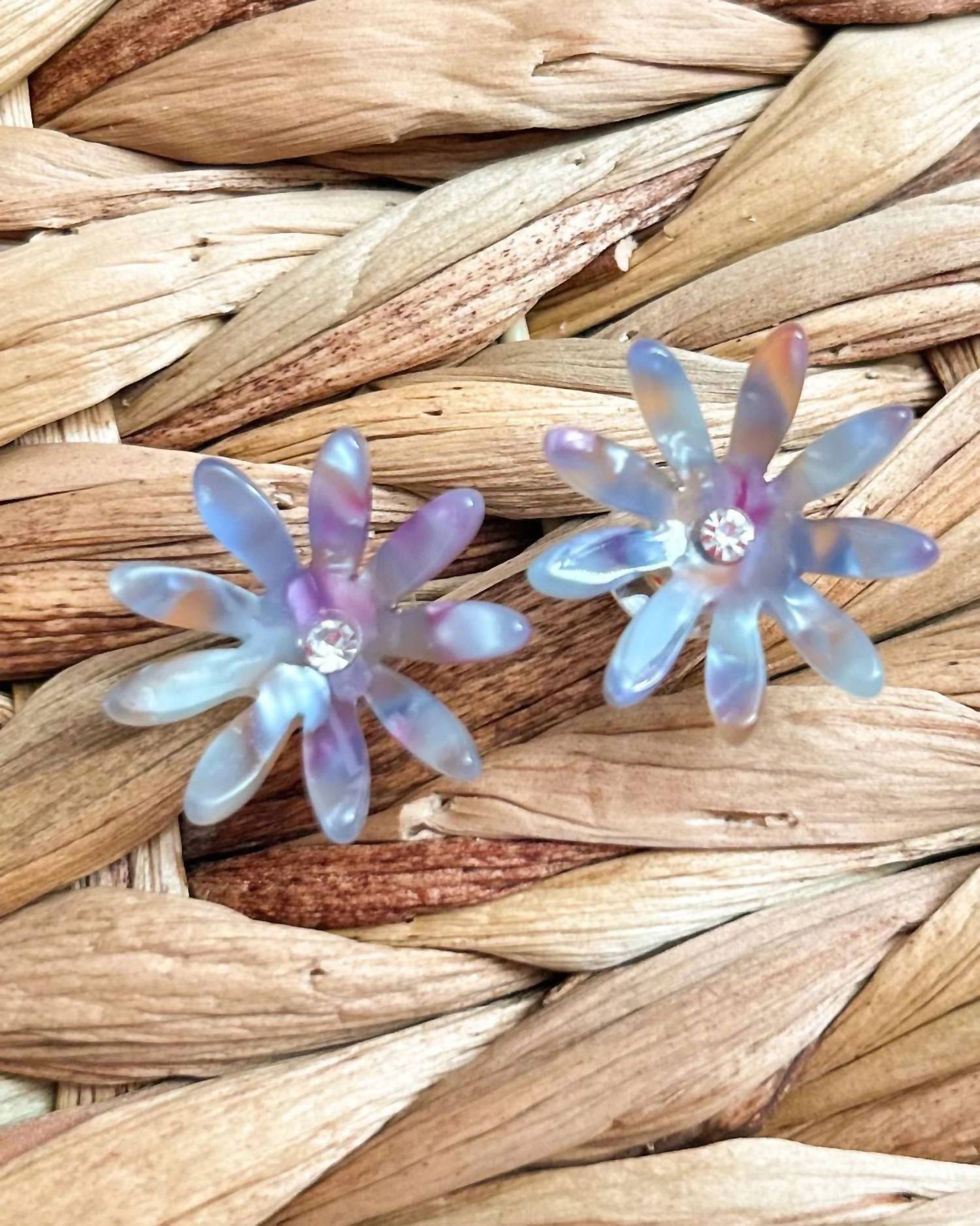 White Label - Women's Pastel Flower Studs Earrings