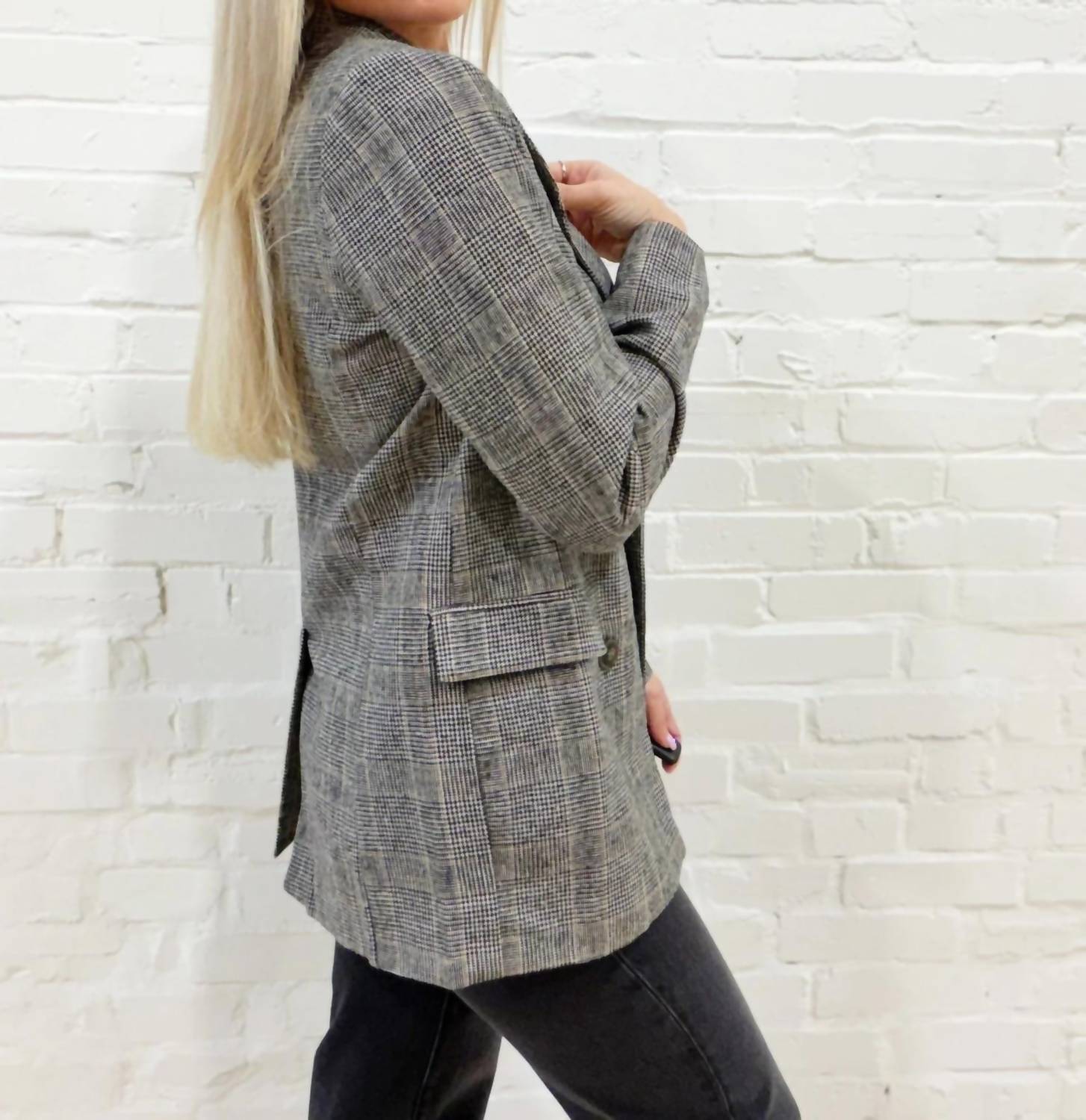 Blu Pepper - Plaid Long Sleeve Front Button Blazer
