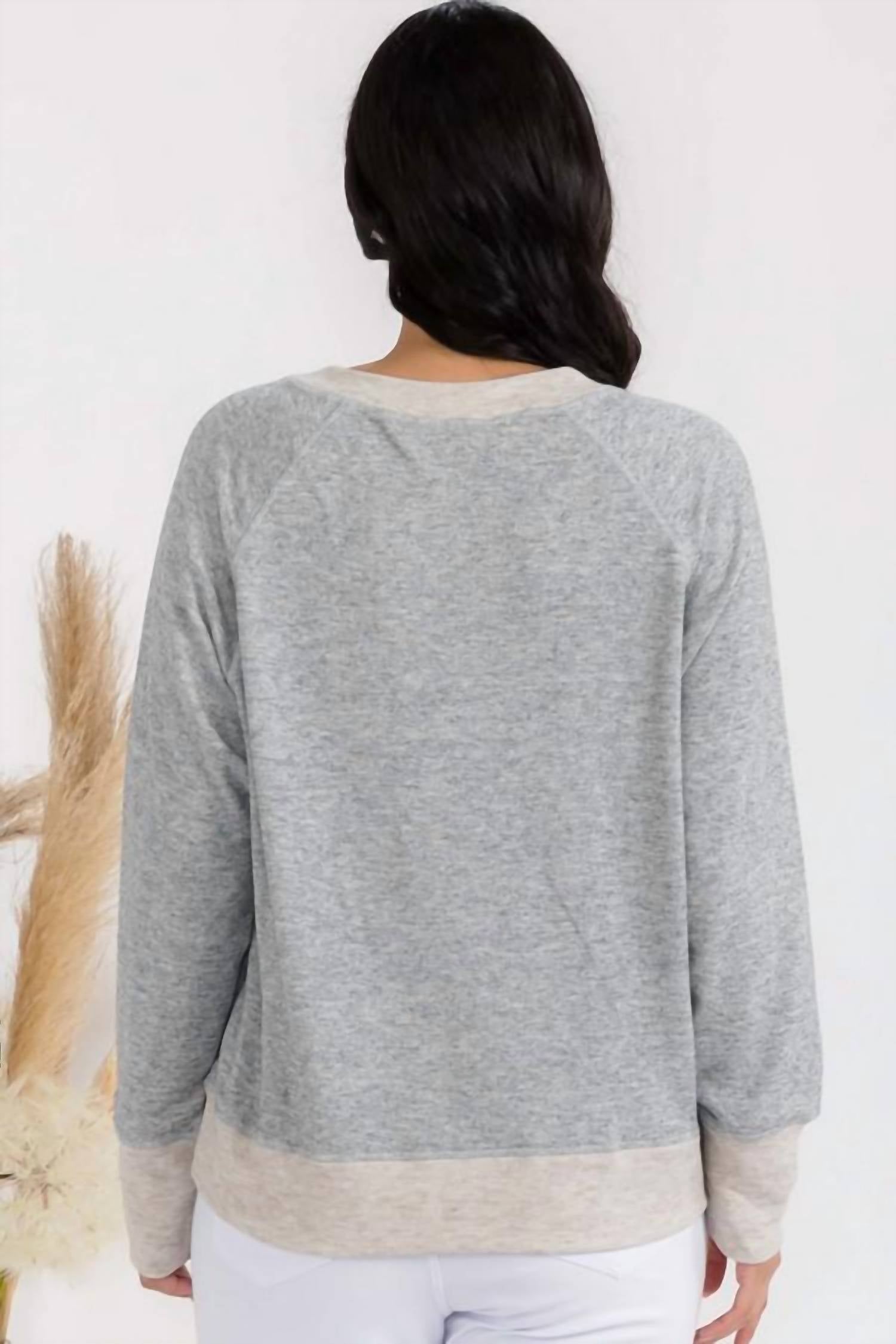 Yelete - Ultra Soft Long Sleeve V-neck Pullover Sweater - Plus